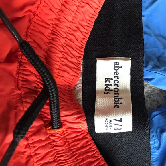 2 Pair of Abercrombie kids boy shorts size 7/8 - Picture 2 of 3
